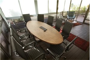 Meeting rooms in VIBE WORKSPACE Poleg