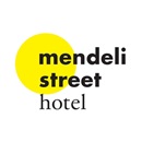 המלון ברחוב מנדלי