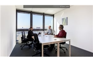 חדר ישיבות בריגס חדר ישיבות פנימי ל-4