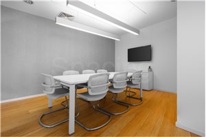 חדר ישיבות בחדר ישיבות פנימי ל8