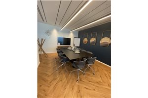 חדר ישיבות בחדר ישיבות פנימי Hgefen