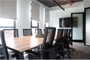 חדר ישיבות בEasy space-Easy Meeting